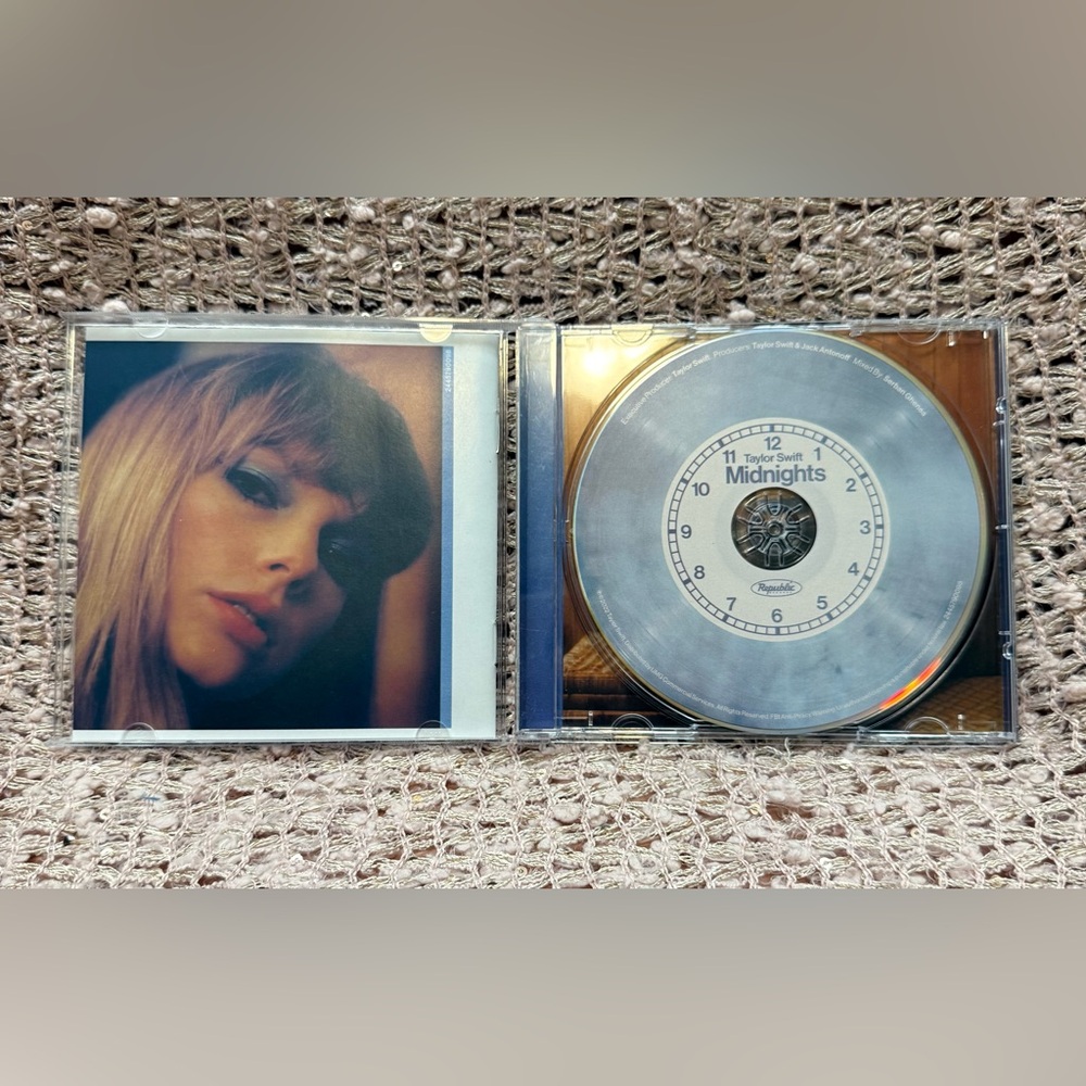 Taylor Swift Midnights CD - Picture 3 of 4